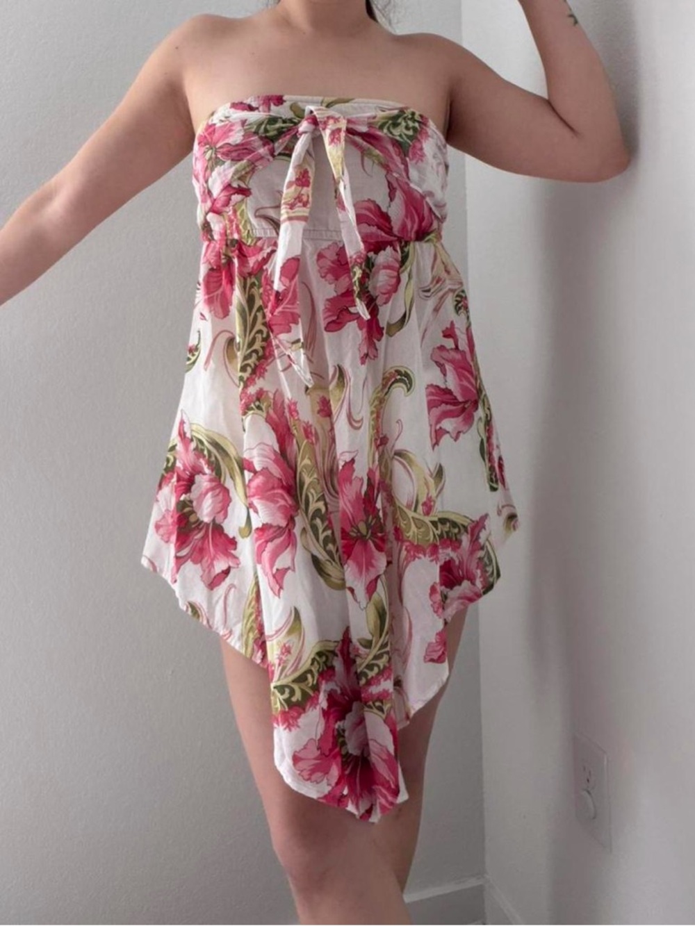 White and pink asymmetrical floral strapless top / mini dress